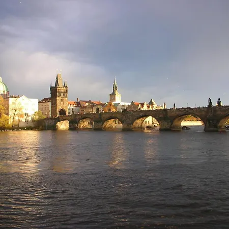 بيت للعطل Idyllicprague Cherry Tree Cerny Vul